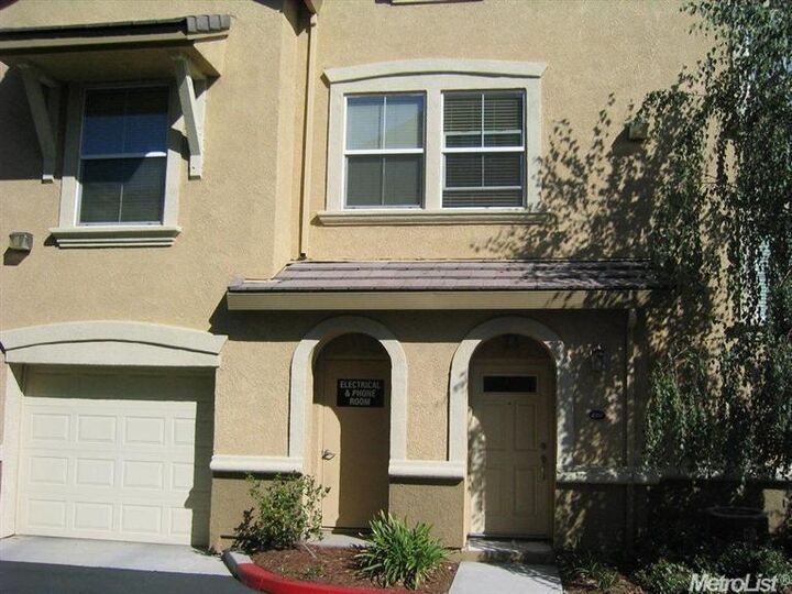 5350 Dunlay Dr 2912  Sacramento CA 95835 photo