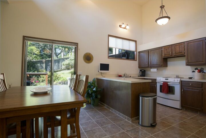 Property Photo:  2243 Birch St W  WA 98229 