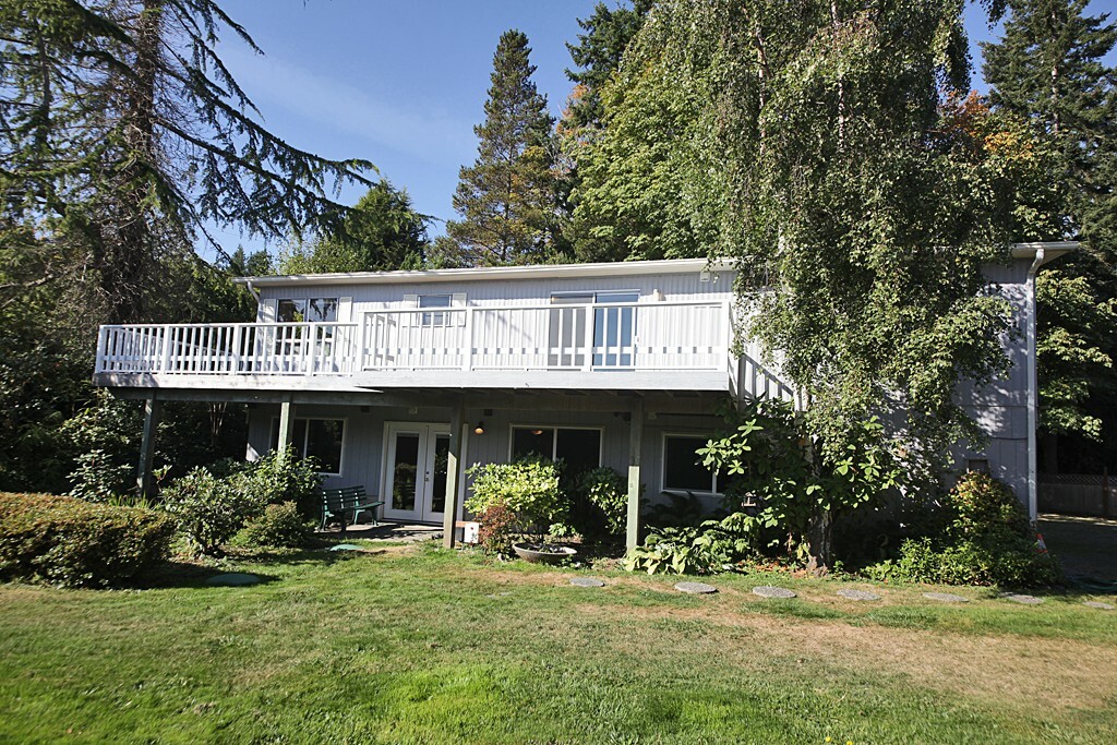 Property Photo:  2207 Lancaster Rd  WA 98249 