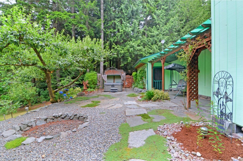 Property Photo:  7470 Nikomis Lane NW  WA 98312 