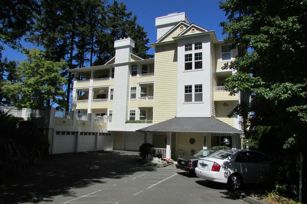 Property Photo: 5801 200th St SW 104 WA 98036