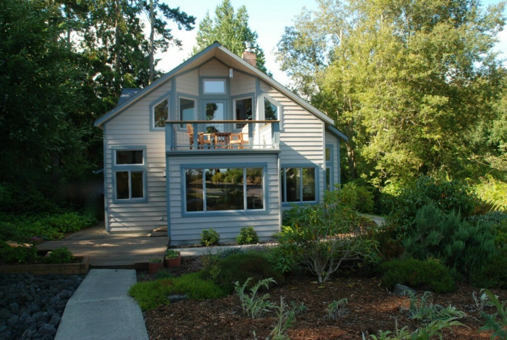 Property Photo:  2201 Cook Ave  WA 98368 