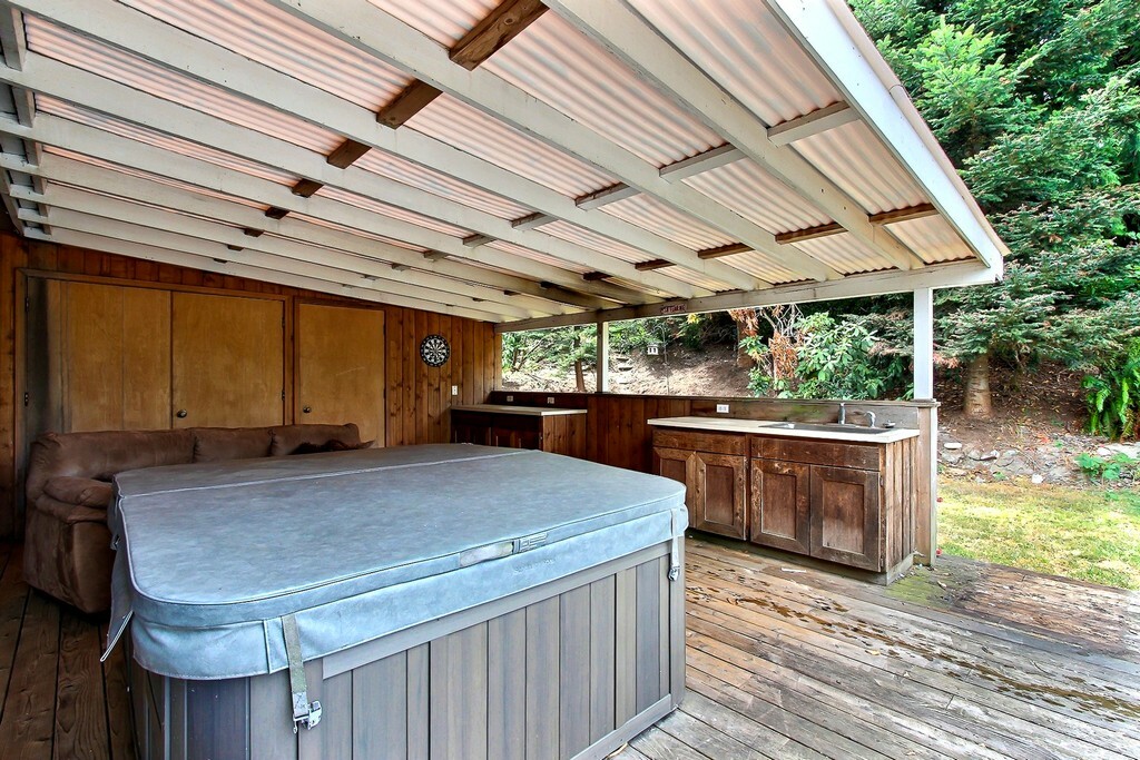 Property Photo:  4626 N Ferdinand St  WA 98407 