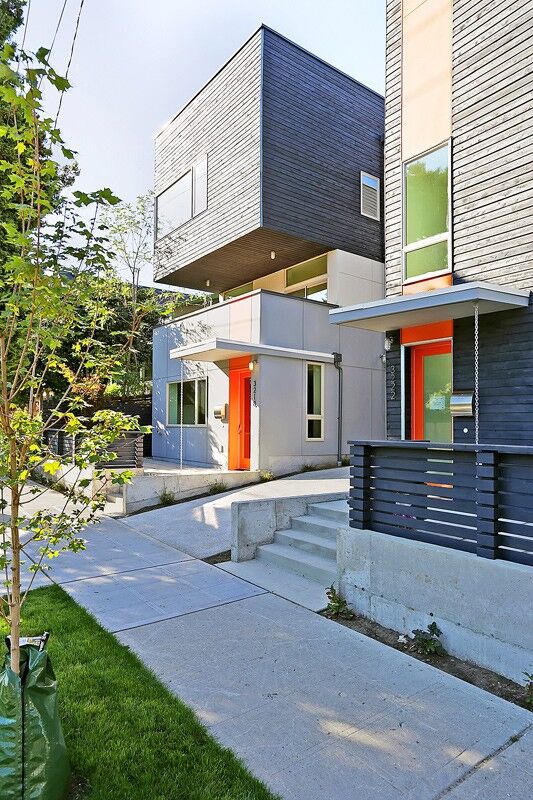 Property Photo: 3218 S Edmunds St WA 98118