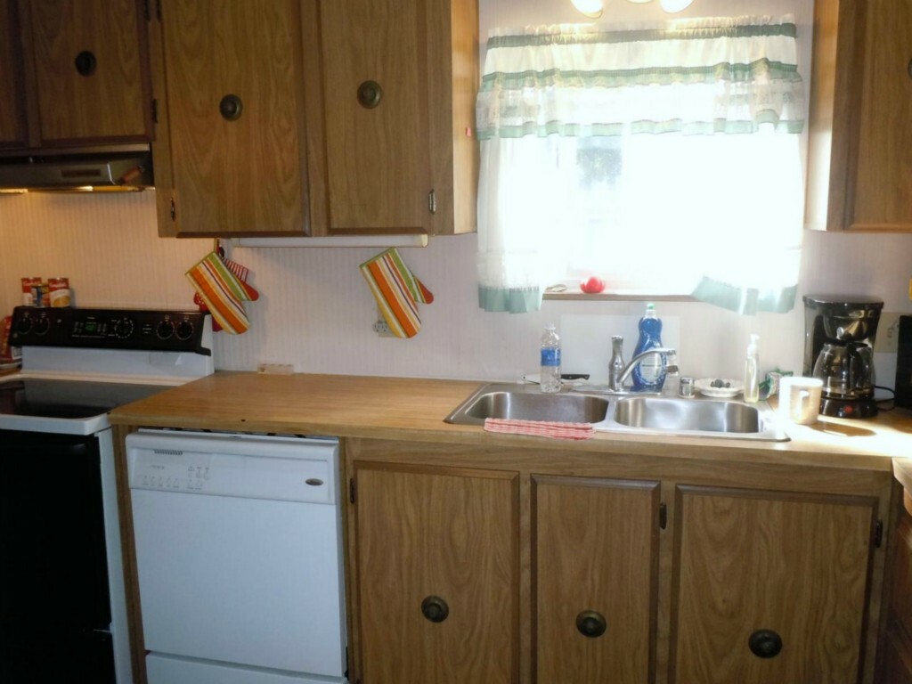 Property Photo: 6521 SE Mile Hill Dr 11 WA 98366