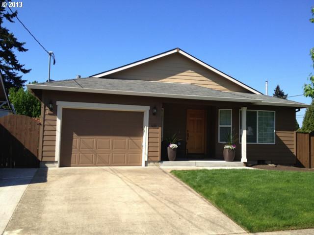 Property Photo: 633 NE Bryant St OR 97211