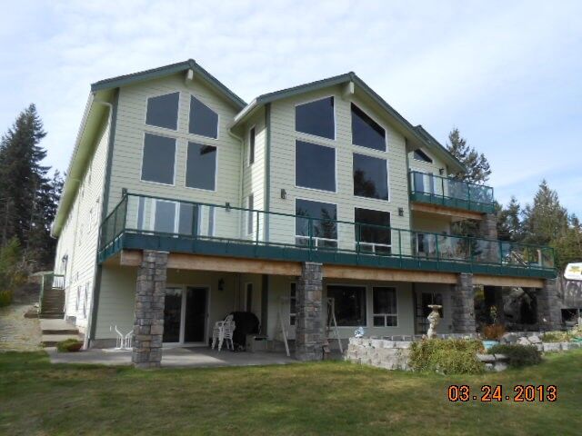 Property Photo: 16044 Lawrence Place SE WA 98597