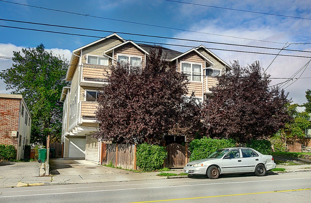 Property Photo:  6533 24th Ave NW A  WA 98177 