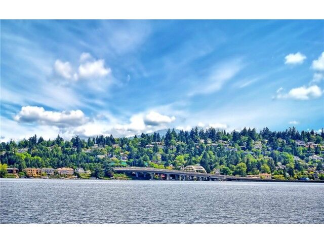 Property Photo:  414 Lakeside Avenue S 1  WA 98144 