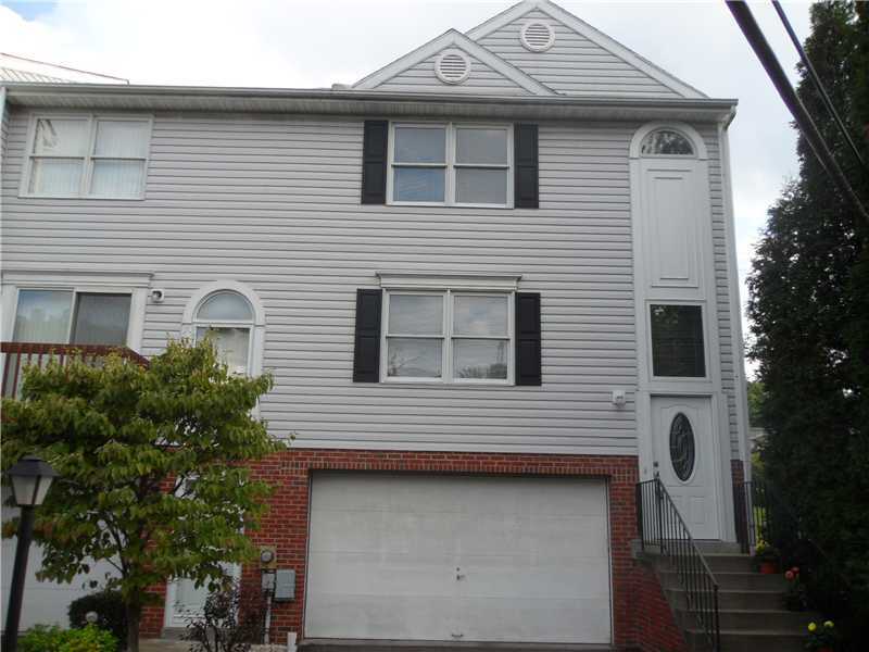 Property Photo:  133 Parliament Pl  PA 15236 