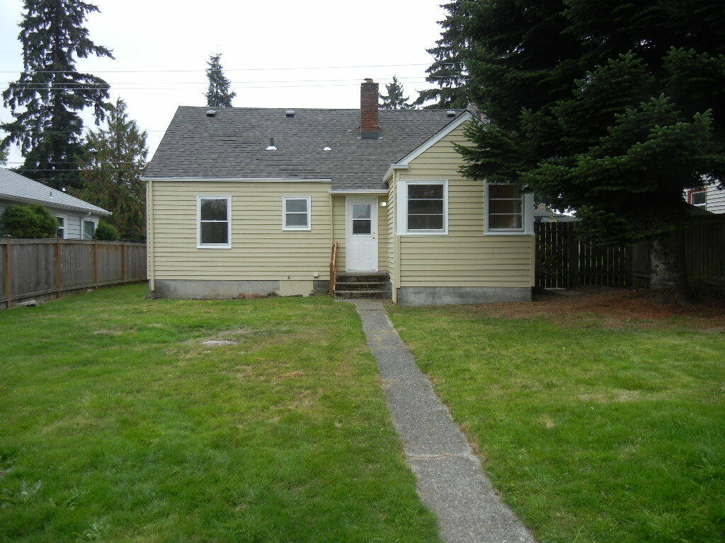 Property Photo: 4905 N 18th St WA 98406