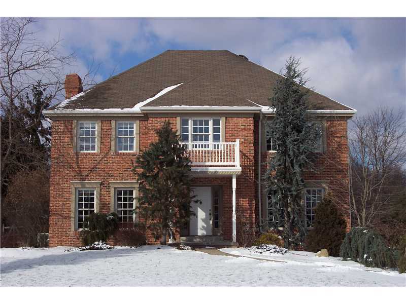 Property Photo:  205 Hickory Heights Dr  PA 15017 