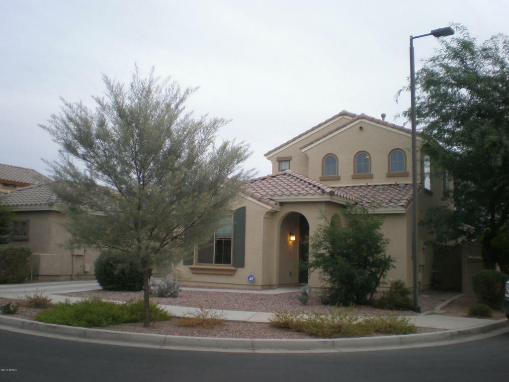 Property Photo:  21027 E Munoz Street  AZ 85142 