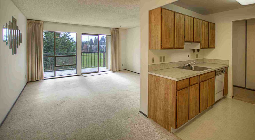 Property Photo:  13201 Linden Ave N 410A  WA 98133 