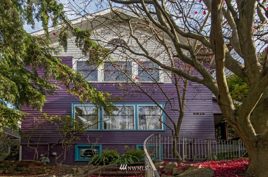 Property Photo:  5612 Greenwood Avenue N  WA 98103 