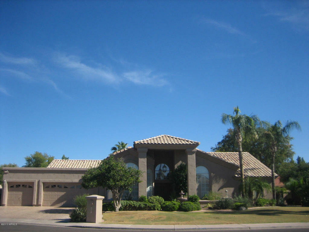 Property Photo:  851 N Citrus Cove  AZ 85213 