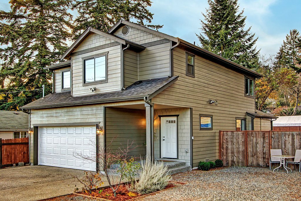 Property Photo:  740 N 127th St  WA 98133 