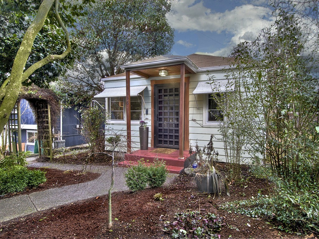 Property Photo: 538 NE 102nd St WA 98125