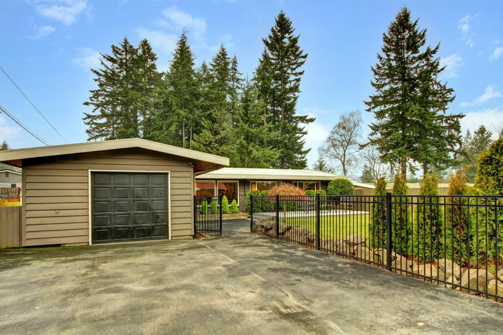 Property Photo:  215 NW 198th St  WA 98177 