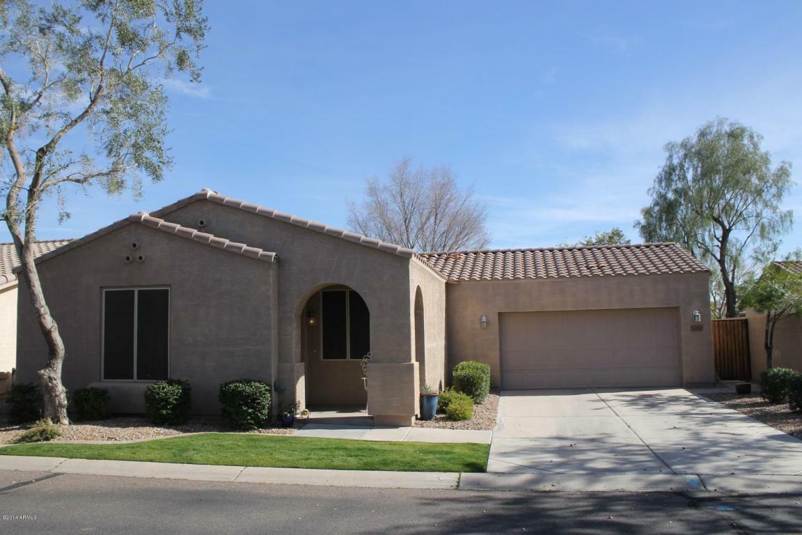 Property Photo:  2063 S Edgewater --  AZ 85209 