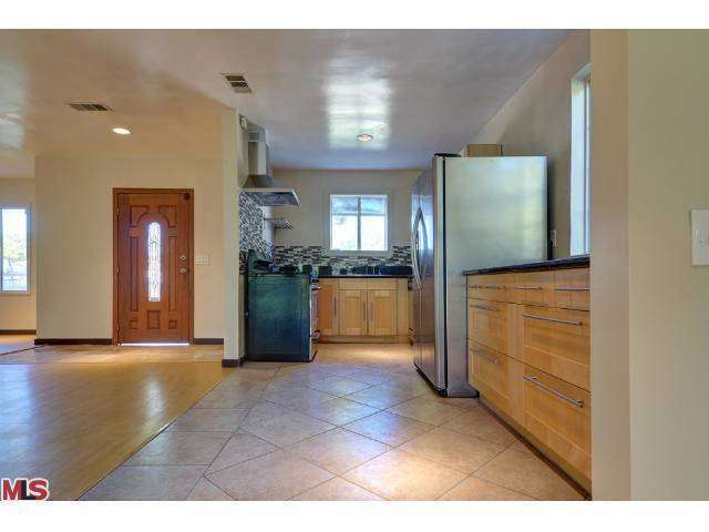 Property Photo: 17920 Hartland St CA 91335