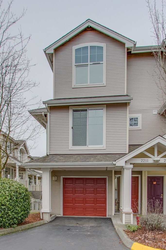 Property Photo: 16125 Juanita Wood Wy NE 2211 WA 98011