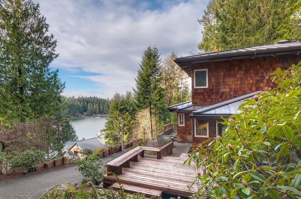 Property Photo: 6430 NE Brigham Rd WA 98110