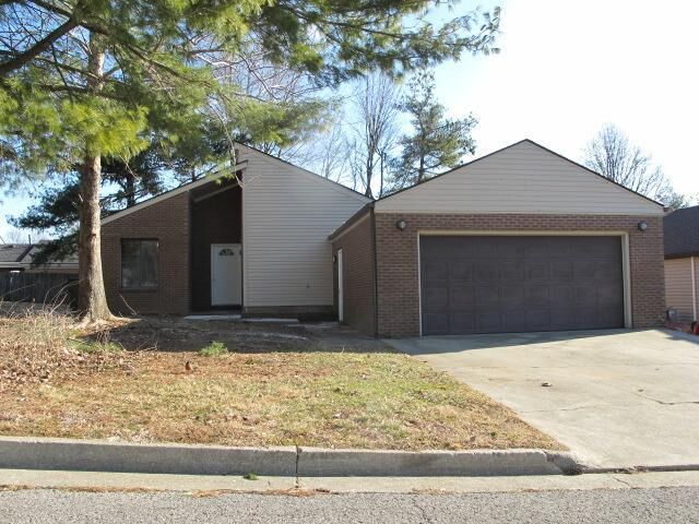 Property Photo:  2709 Whitwood Place  KY 40509 