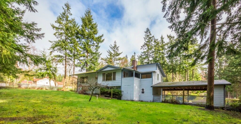 Property Photo:  2165 Viewcrest Place  WA 98277 
