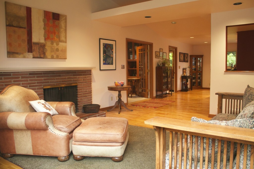 Property Photo: 9848 NE 20th Street WA 98004