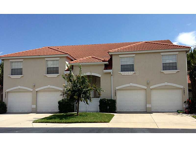 Property Photo: 7223 Cedar Hollow Circle 7223 FL 34203
