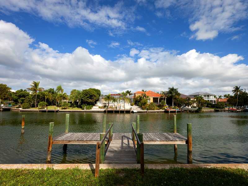 Property Photo:  435 S Polk Drive  FL 34236 