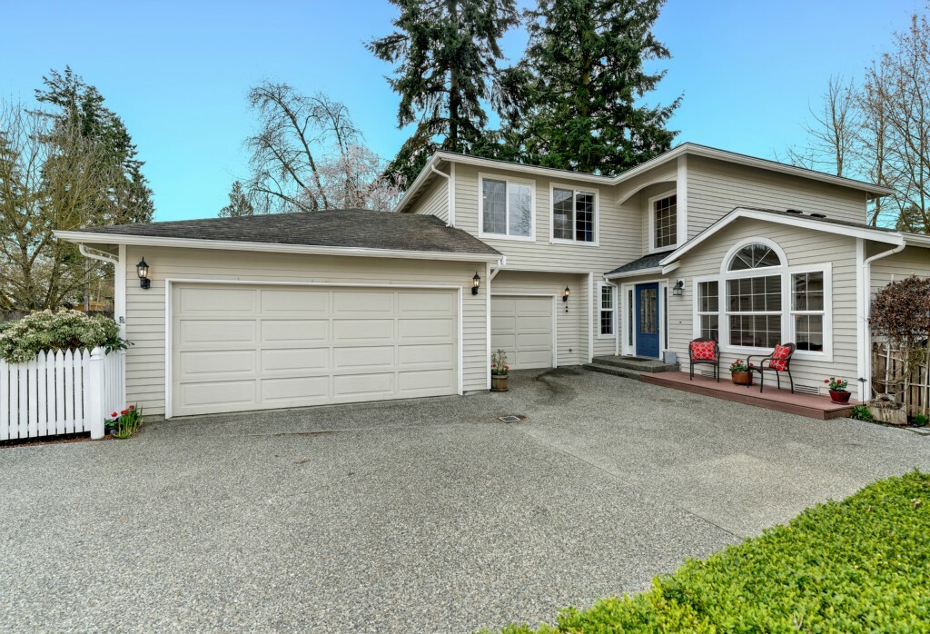 Property Photo:  1317 5th Lane  WA 98033 