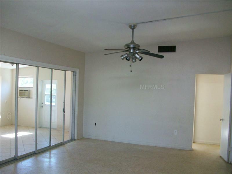 Property Photo:  7935 Hyde Park Avenue  FL 34287 