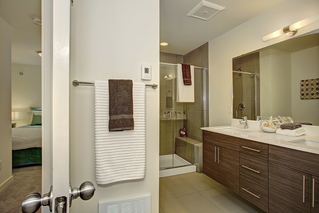 Property Photo: 1604 S Grand St WA 98144