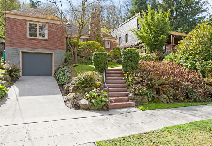 Property Photo: 2175 Boyer Ave E WA 98112
