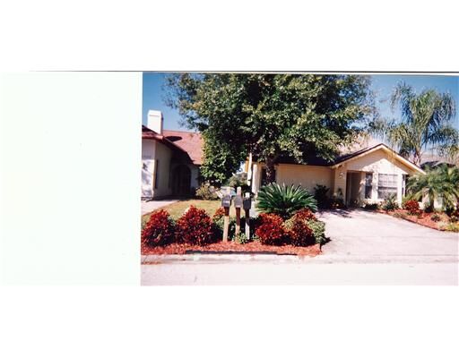 Property Photo:  11603 Sunshine Pond Road  FL 33635 