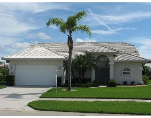 Property Photo:  1078 Eisenhower Drive  FL 34275 
