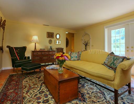 Property Photo: 3433 Hamilton Avenue FL 34242