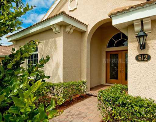 Property Photo: 612 River Crane Street FL 34212