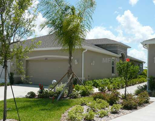 Property Photo:  2201 Oakley Green Drive 46  FL 33573 