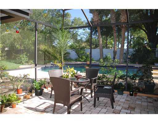 Property Photo:  541 Lakeshore Circle  FL 32746 