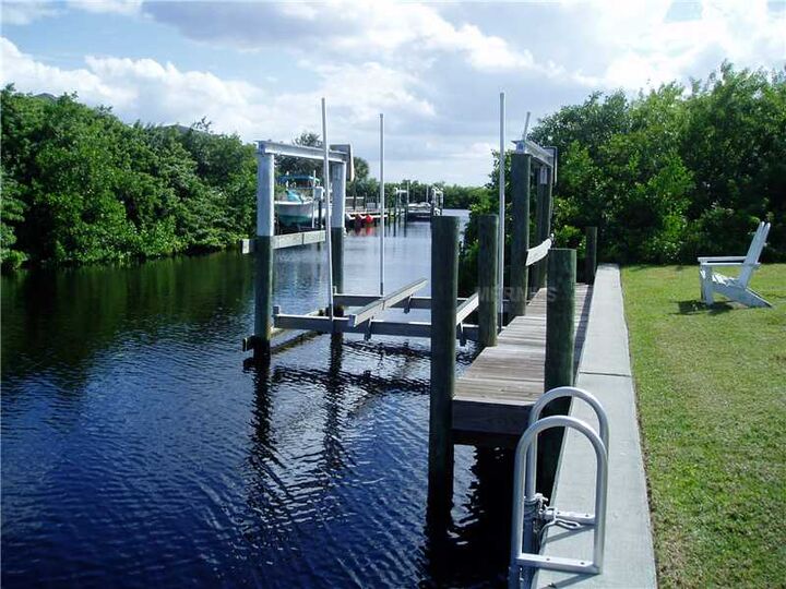 Property Photo:  18874 Ayrshire Circle  FL 33948 