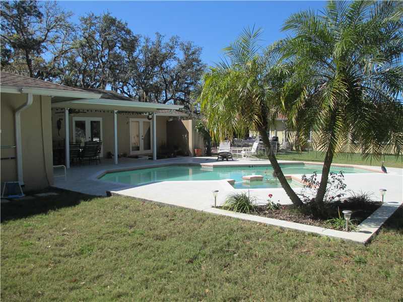 Property Photo:  1660 Quail Drive  FL 34698 