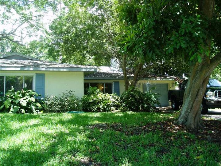 Property Photo:  5016 Delmonte Avenue  FL 34235 