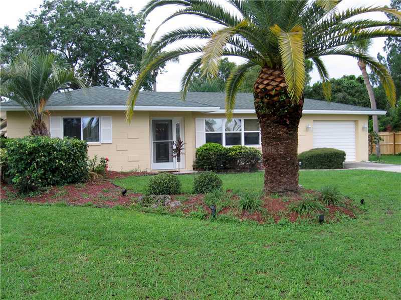 Property Photo:  1313 E Gate Drive  FL 34285 