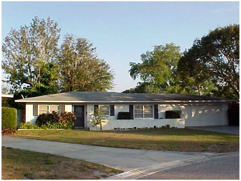 Property Photo:  4163 Tee Circle  FL 34235 