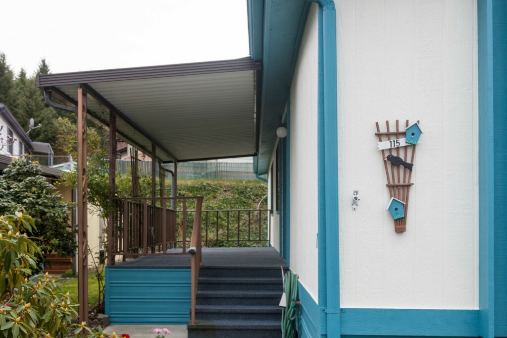 Property Photo: 115 Sereno Circle Dr 115 WA 98312