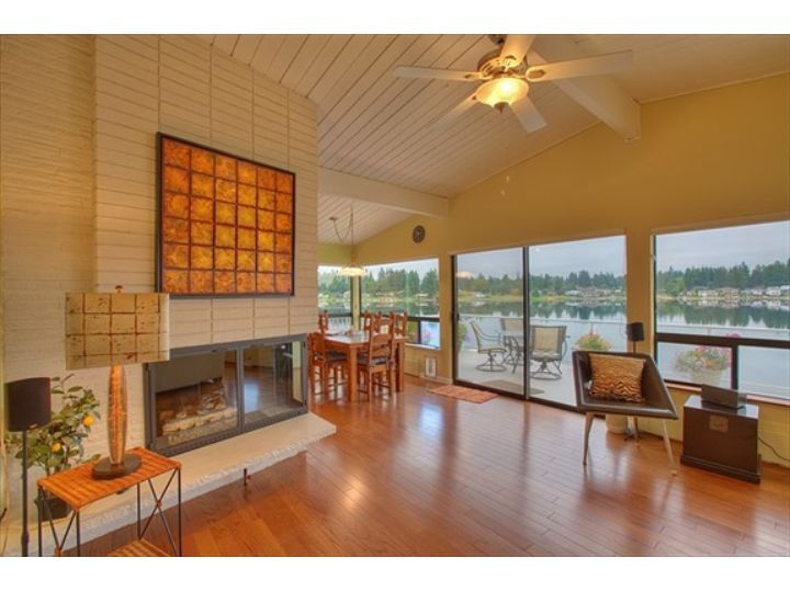 Property Photo: 26712 138th Place SE WA 98042