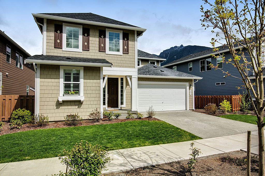 Property Photo:  1070 SE 12th St  WA 98045 